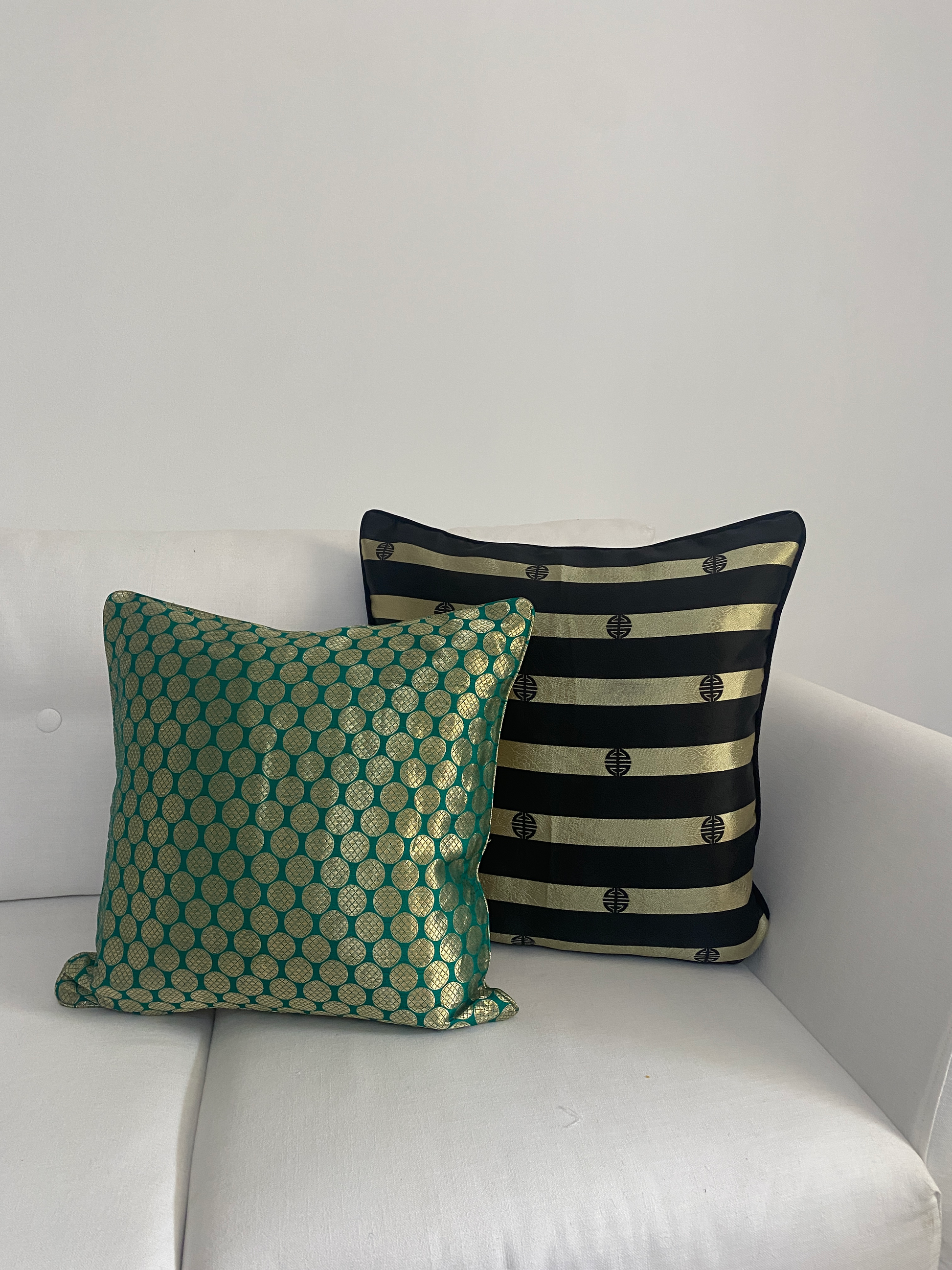 SAMSARA SILK CUSHION -JADE GREEN