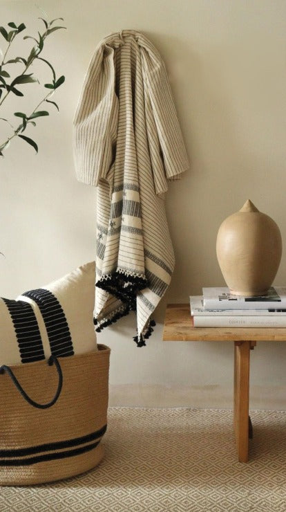 TAARI HANDWOVEN THROW - MONOCHROME