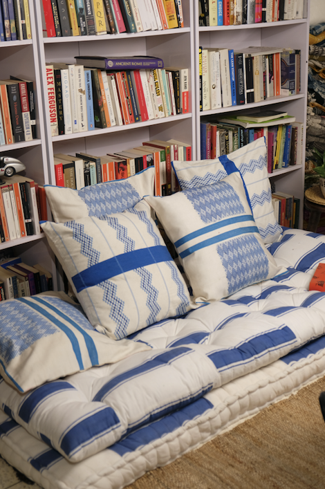 MIRAM CUSHION - BLUE