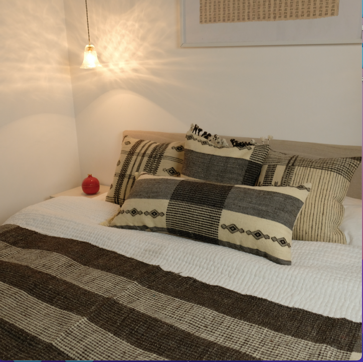 TAPI LUMBAR PILLOW - GREY AND WHITE
