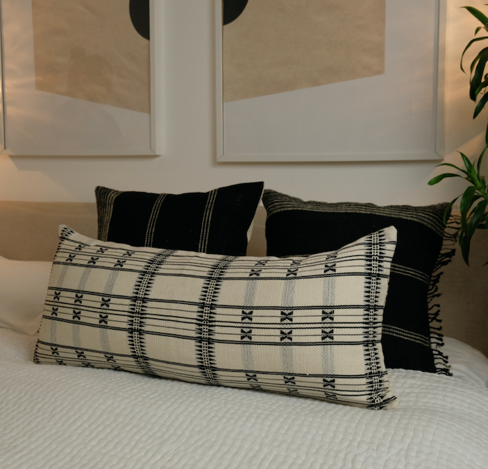 LENTINA LUMBAR PILLOW - MONOCHROME