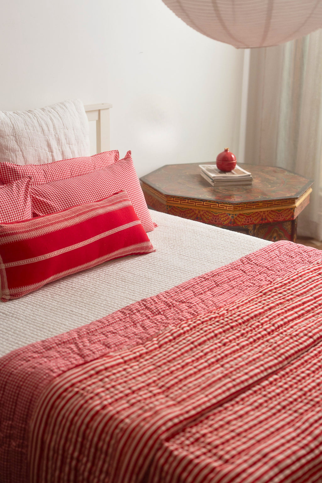 LAC CHECK AND STRIPE REVERSIBLE QUILT SET - RED