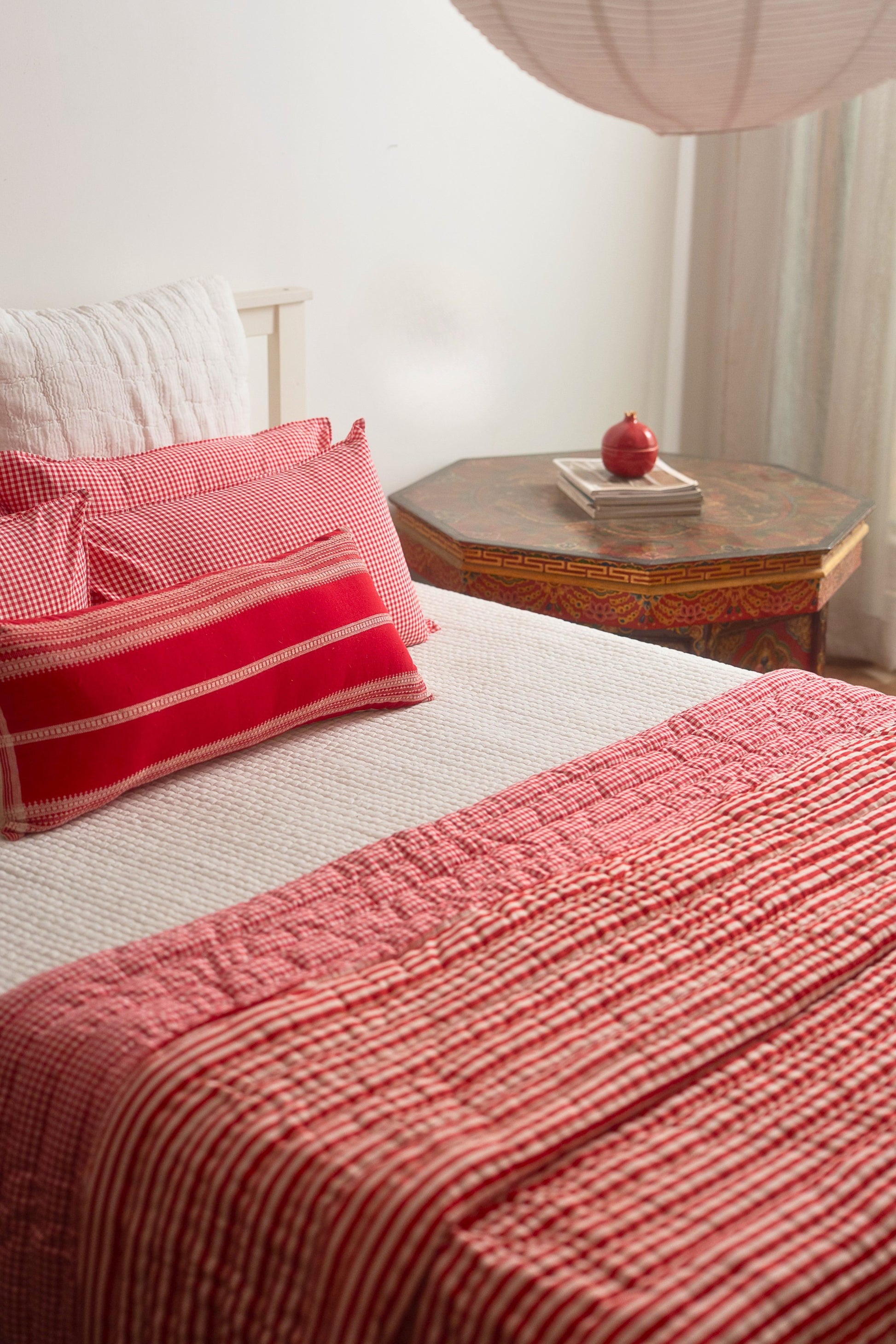 LAC CHECK AND STRIPE REVERSIBLE QUILT SET - RED