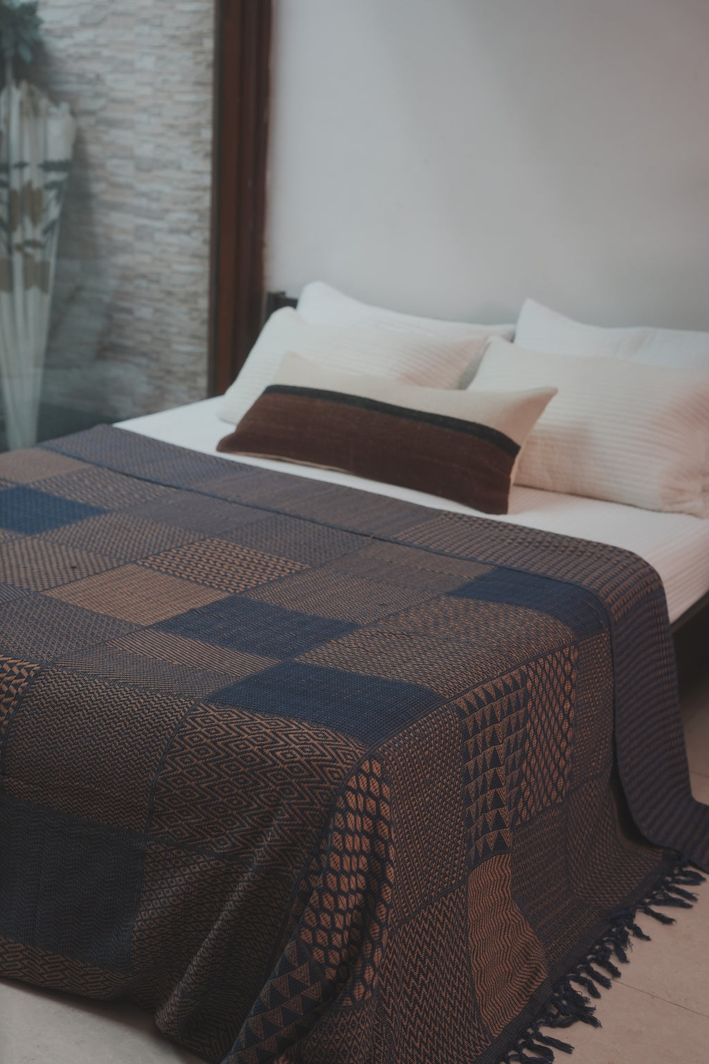 PECAN HANDWOVEN LUMBAR - BROWN