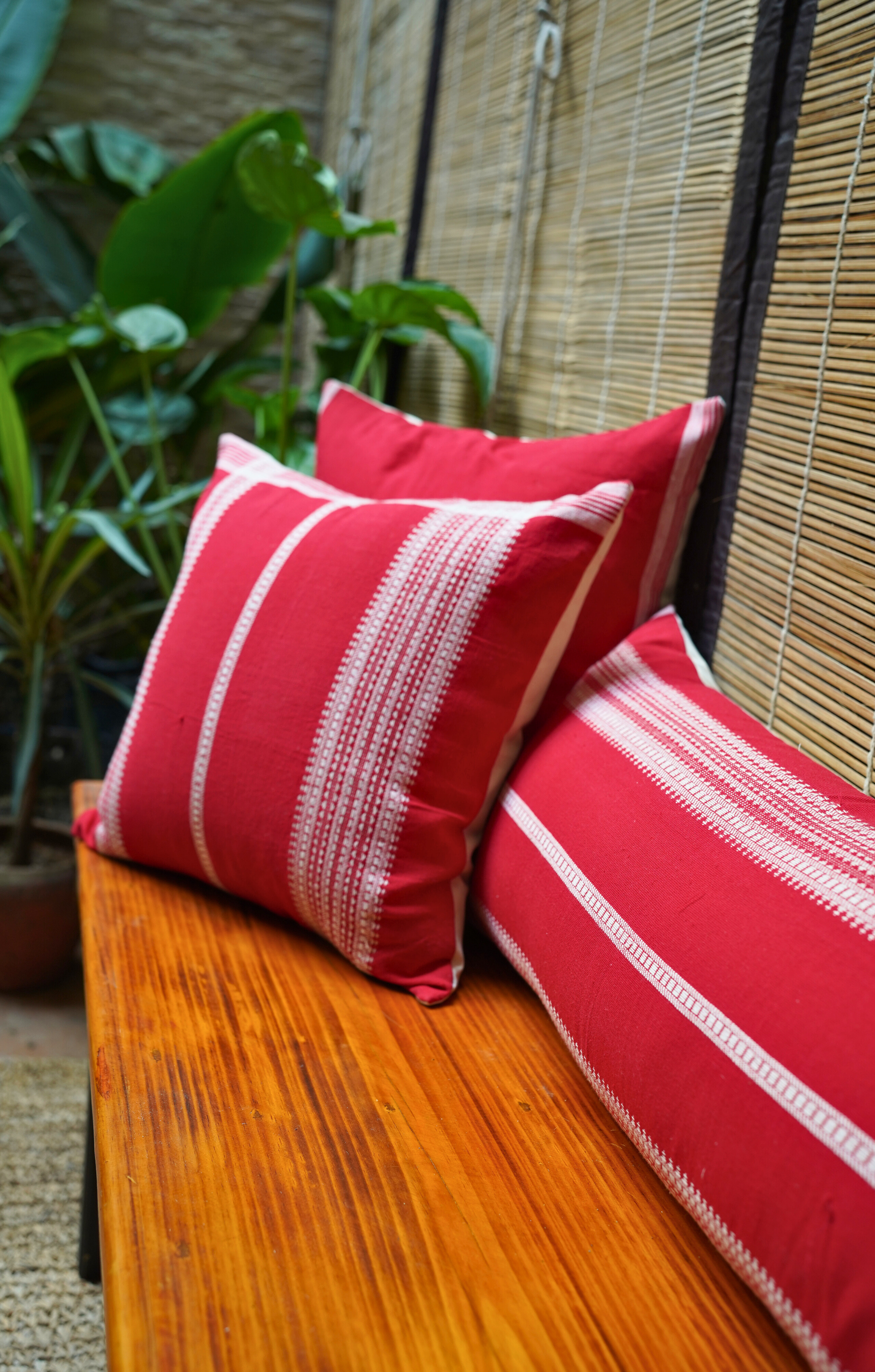 GURAS HANDWOVEN CUSHION - VIBRANT RED