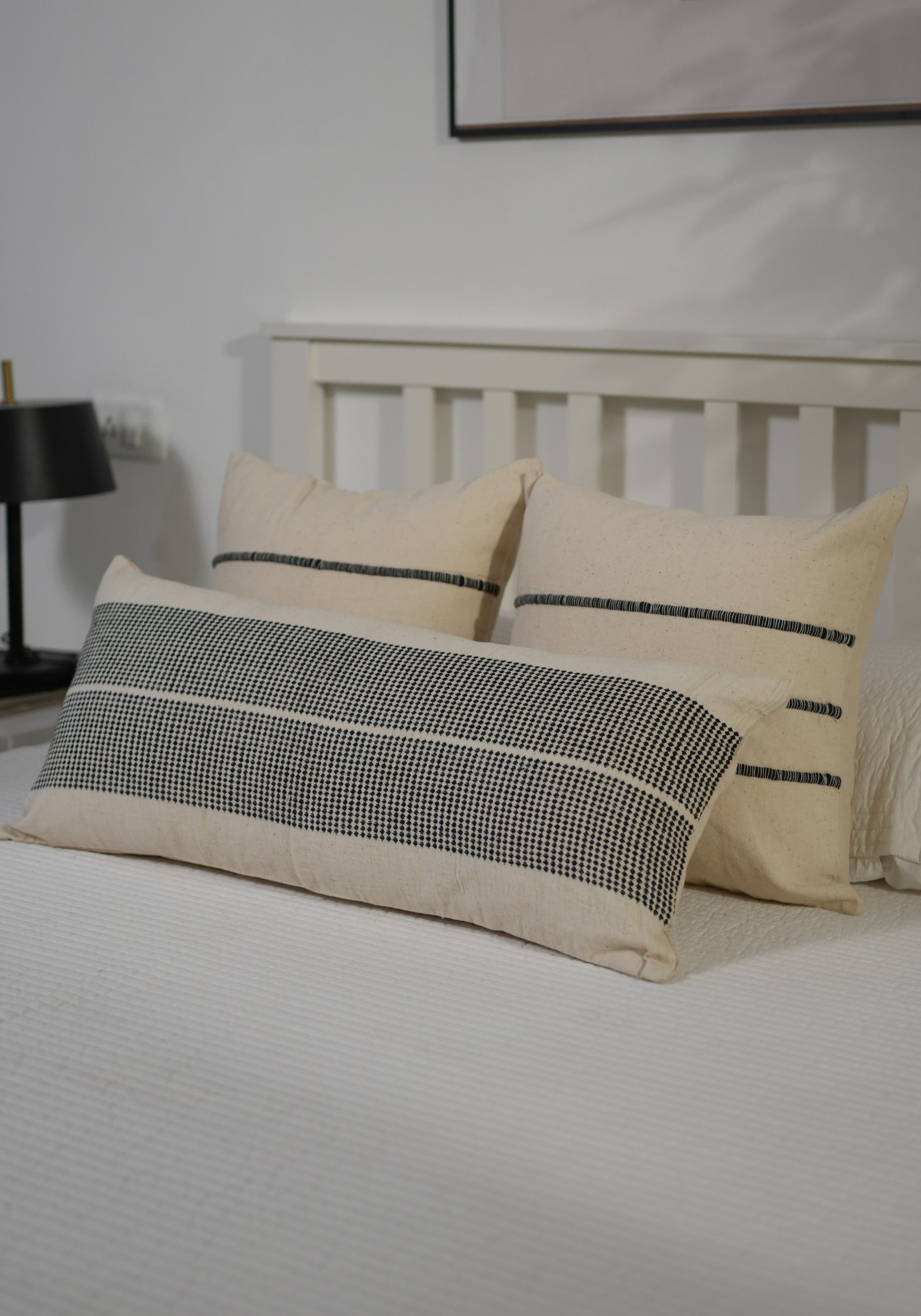 VERAI HANDWOVEN LUMBAR - MONOCHROME