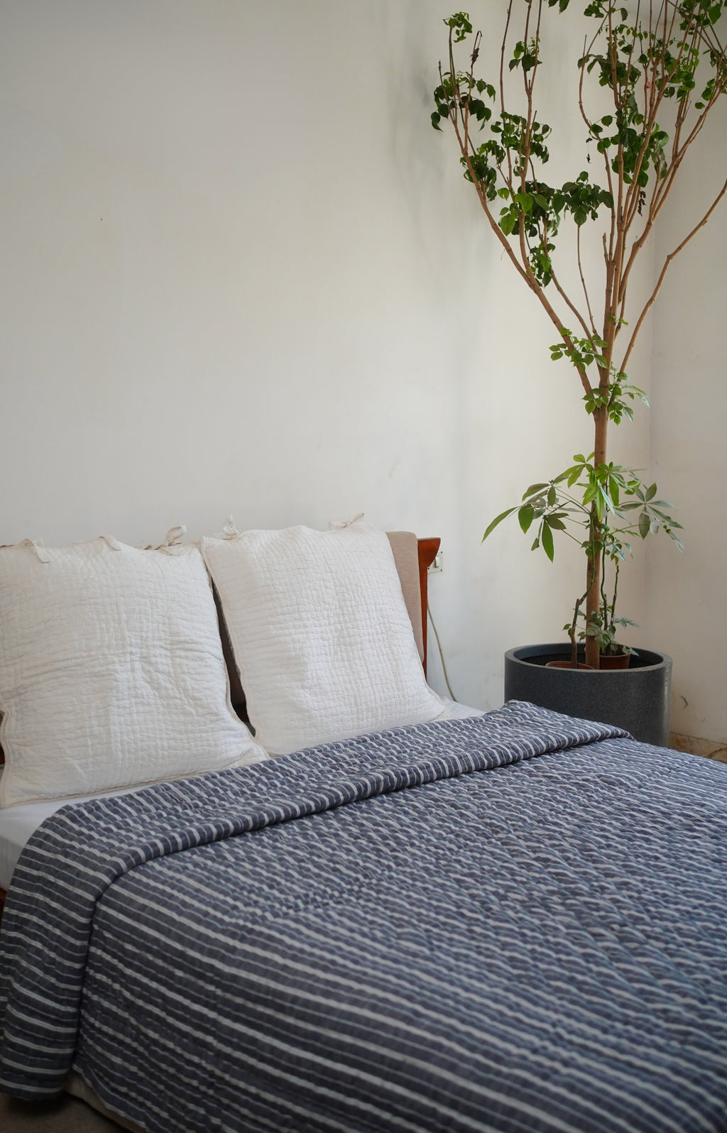 SERI GREY QUILT - GREY