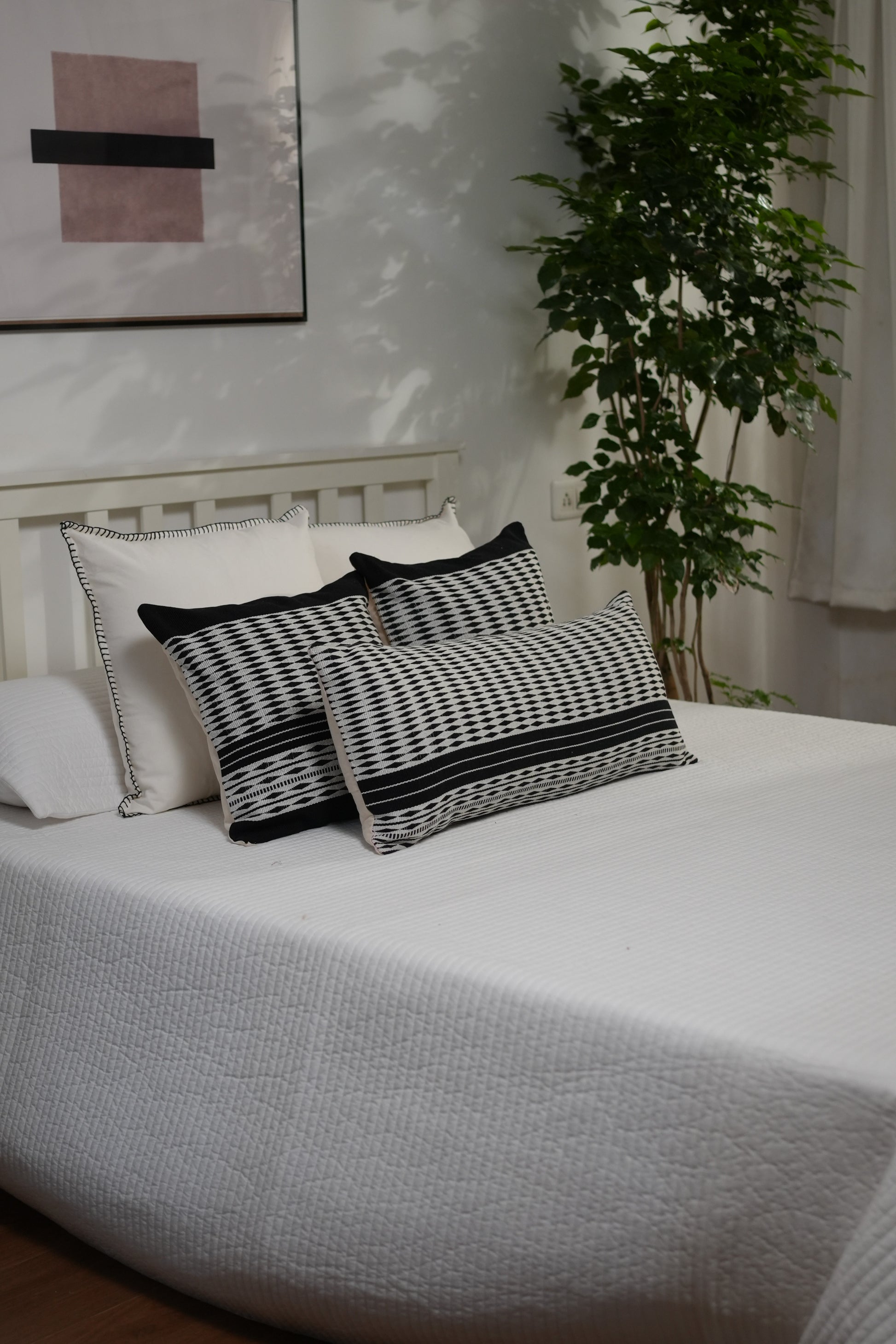 MERE HANDWOVEN CUSHION - MONOCHROME
