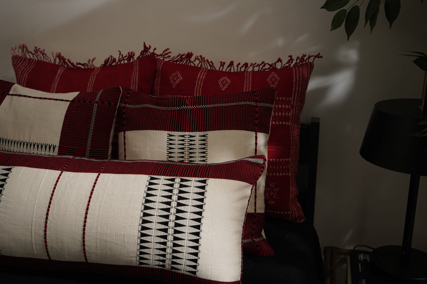 ROJA HANDWOVEN PILLOW - RED AND BLACK