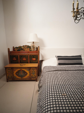 GINGHAM REVERSIBLE QUILT SET - MONOCHORME