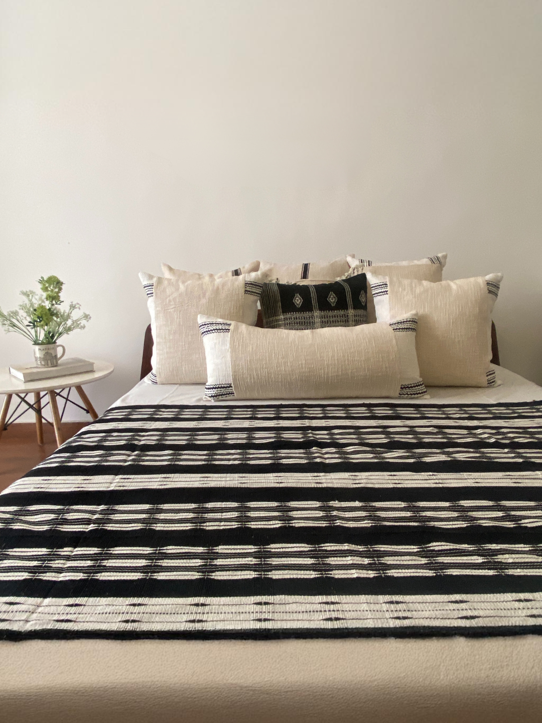 NAIN HANDWOVEN THROW - MONOCHROME