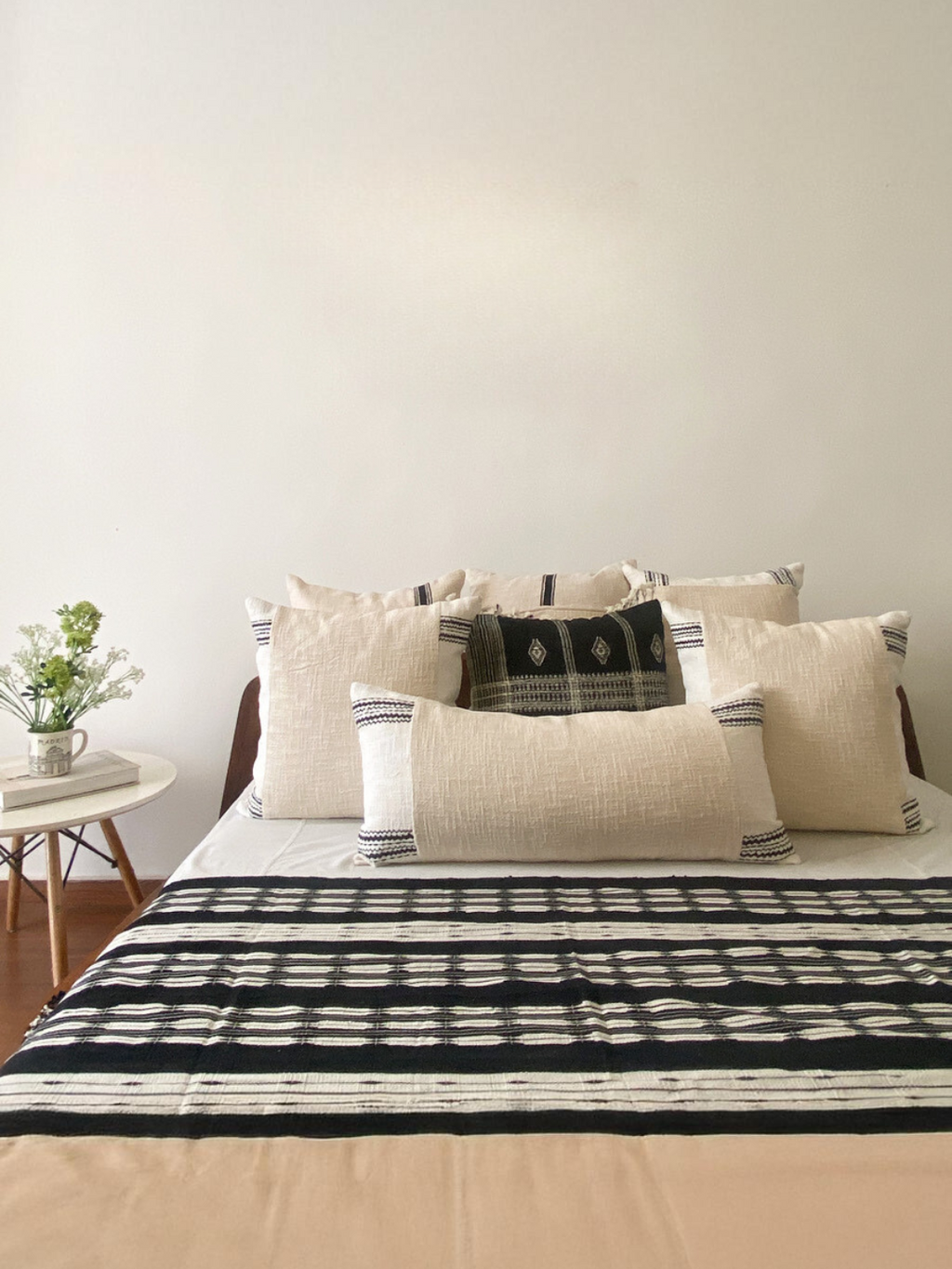NAIN HANDWOVEN THROW - MONOCHROME