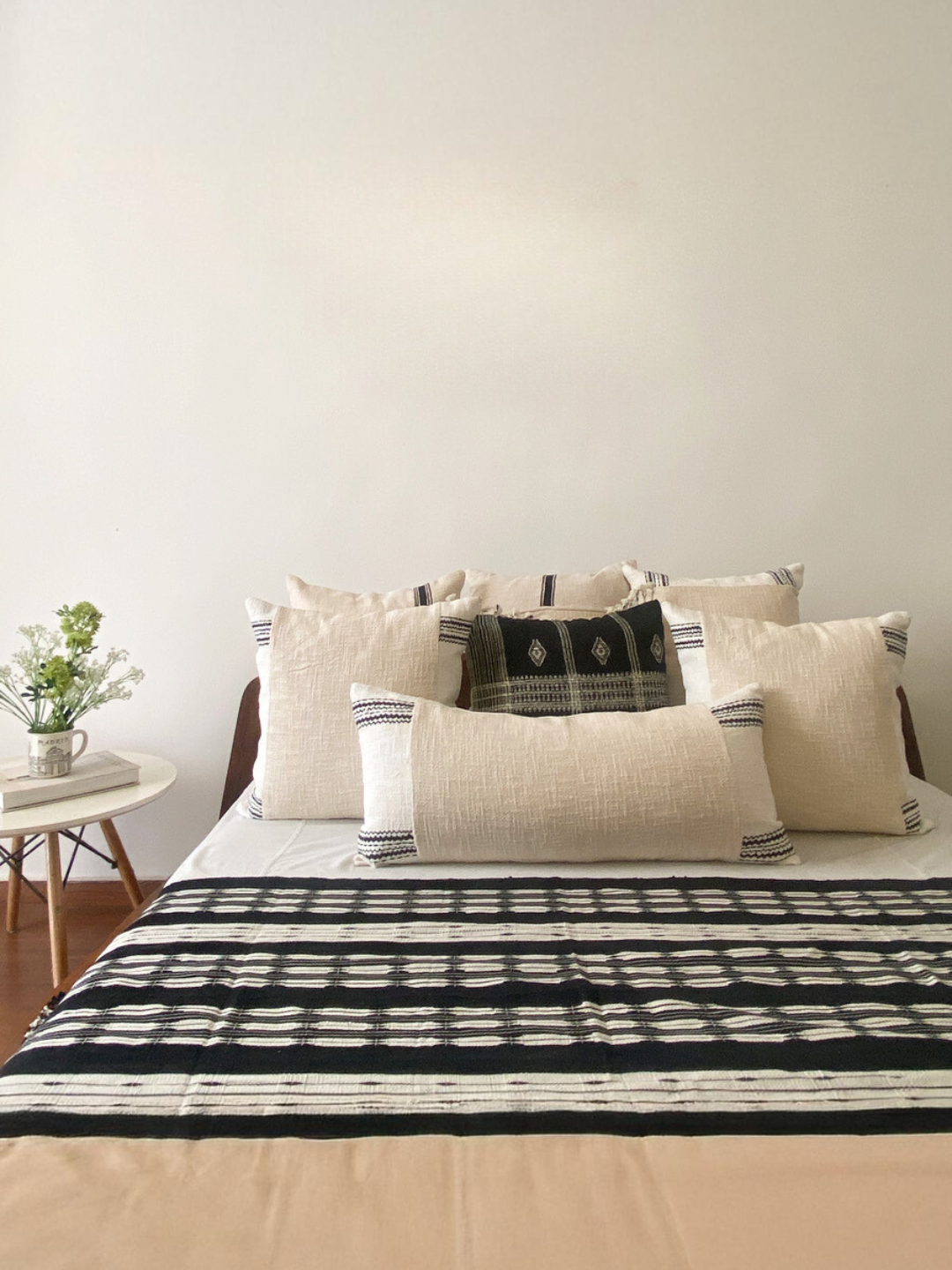 NAIN HANDWOVEN THROW - MONOCHROME