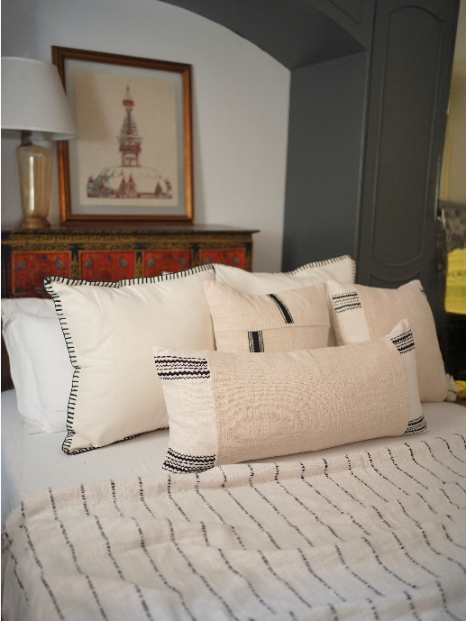 LINEA LUMBAR - MONOCHROME