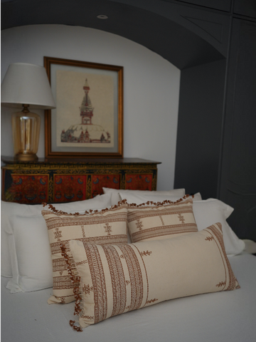 ARATA HANDWOVEN CUSHION - CARAMEL