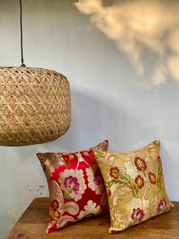SERA PURE SILK CUSHION - GOLD