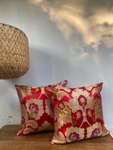 PEMA PURE SILK CUSHION - RED