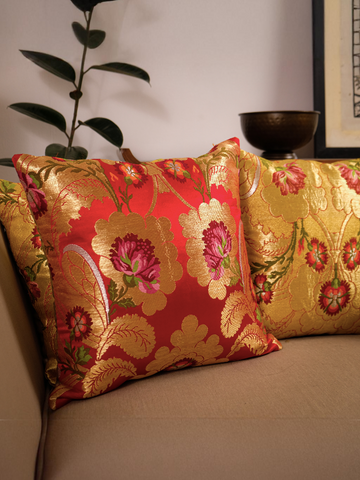 PEMA PURE SILK CUSHION - RED
