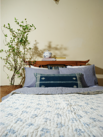 HIMAL REVERSIBLE QUILT - SKY BLUE