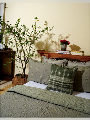 AMBI QUILT - SAGE  GREY GREEN