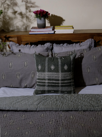 AMBI QUILT - SAGE  GREY GREEN