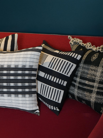 ATHIRA CUSHION - BLACK AND WHITE