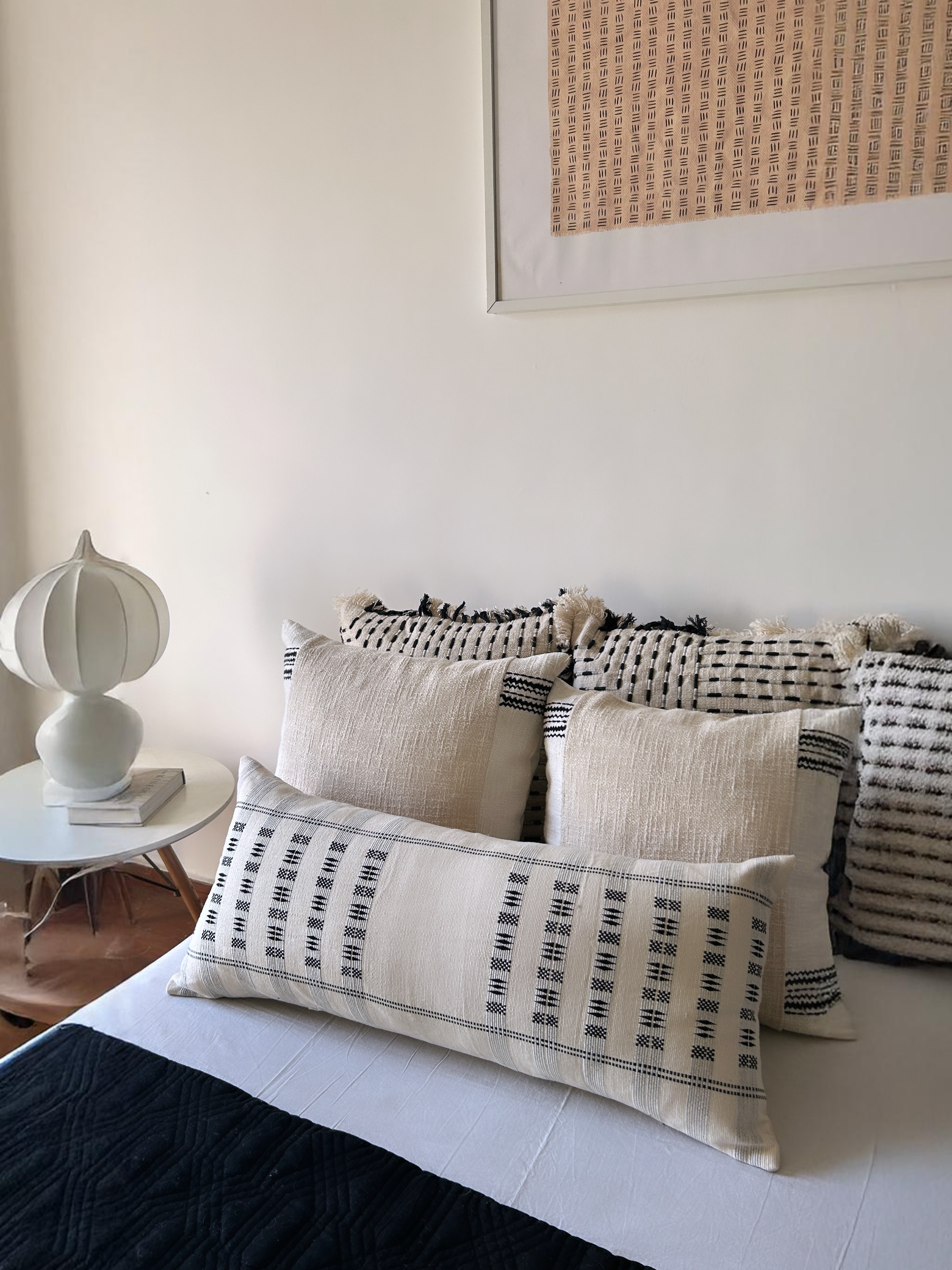 ABENI HANDWOVEN LUMBAR - MONOCHROME