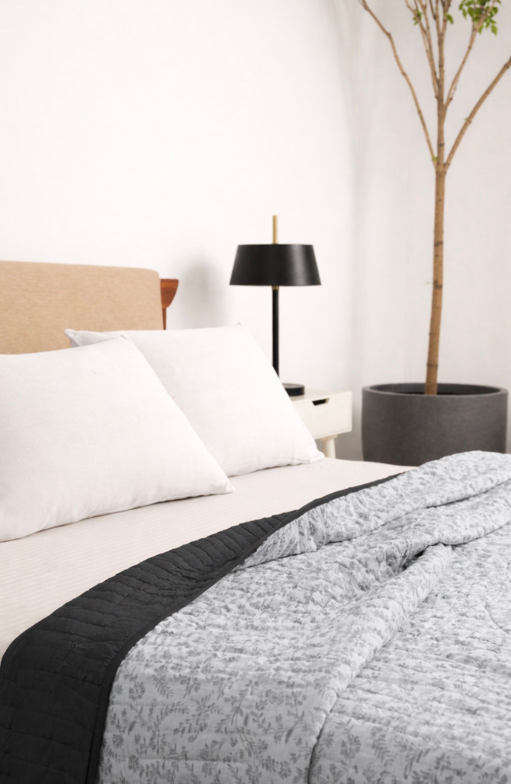 CHAAYA REVERSIBLE QUEEN SIZE QUILT - CHARCOAL GREY BLACK