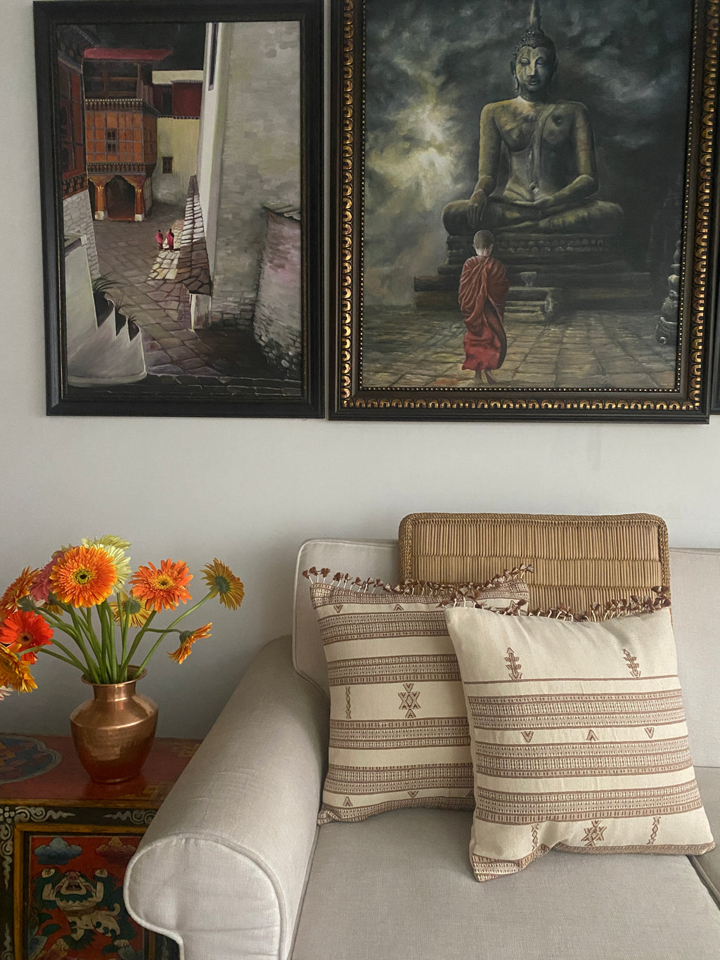 ARATA HANDWOVEN CUSHION - CARAMEL