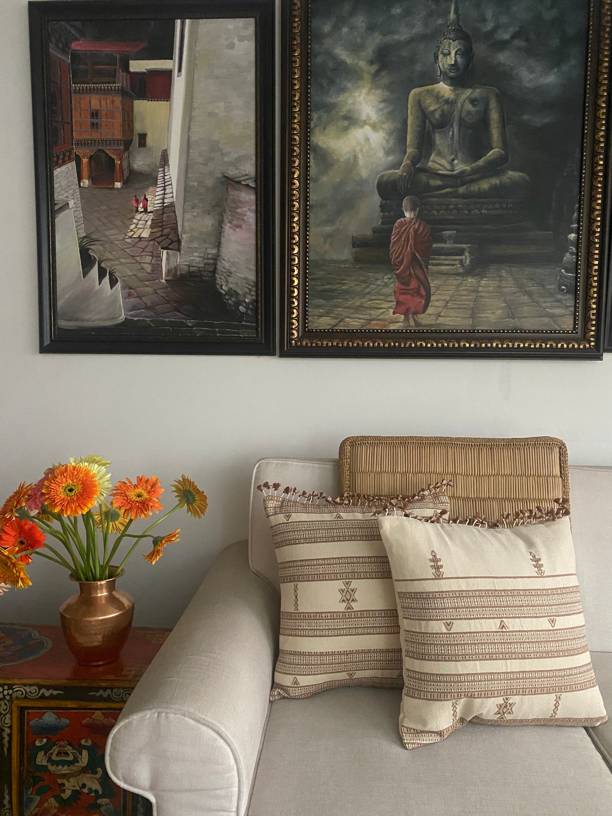 ARATA HANDWOVEN CUSHION - CARAMEL