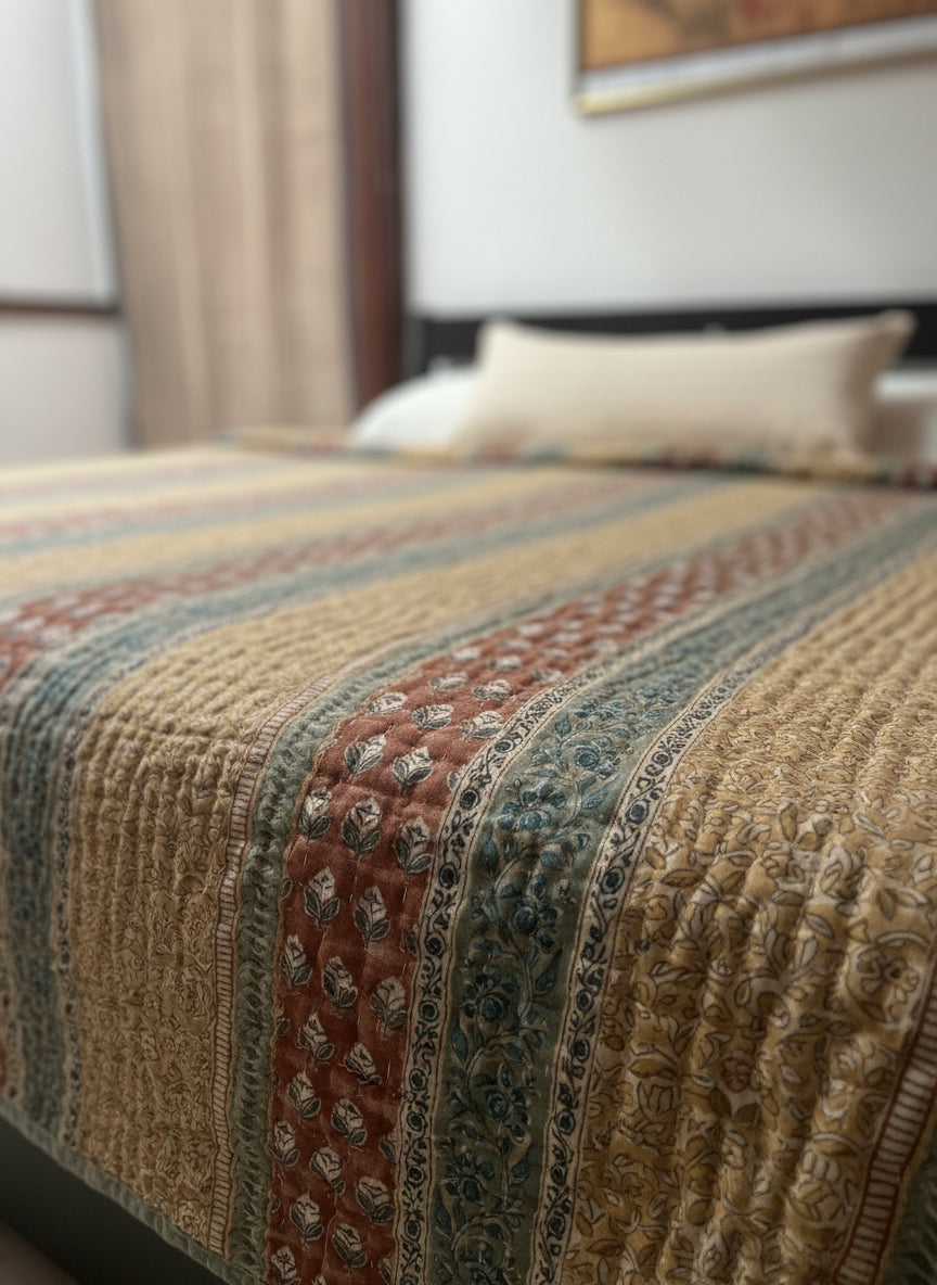SUNEHRI KING SIZE QUILT - MULTI-COLORED