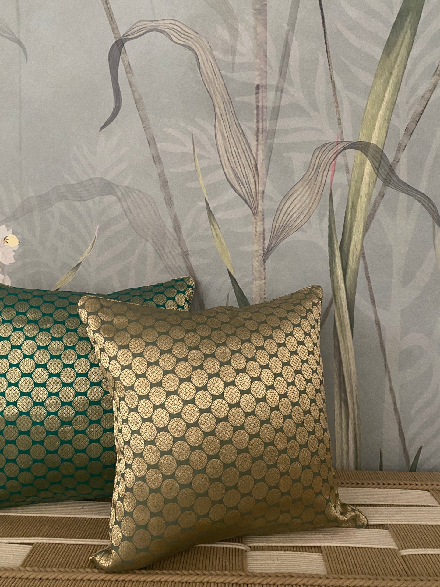 SAMAYA SILK CUSHION -MINT GREEN