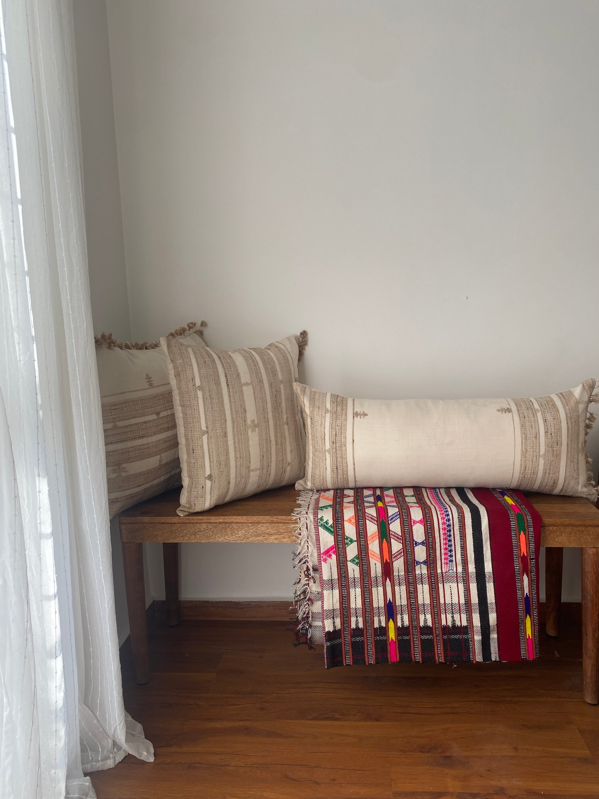 MALAI SILK HANDWOVEN LUMBAR - BEIGE