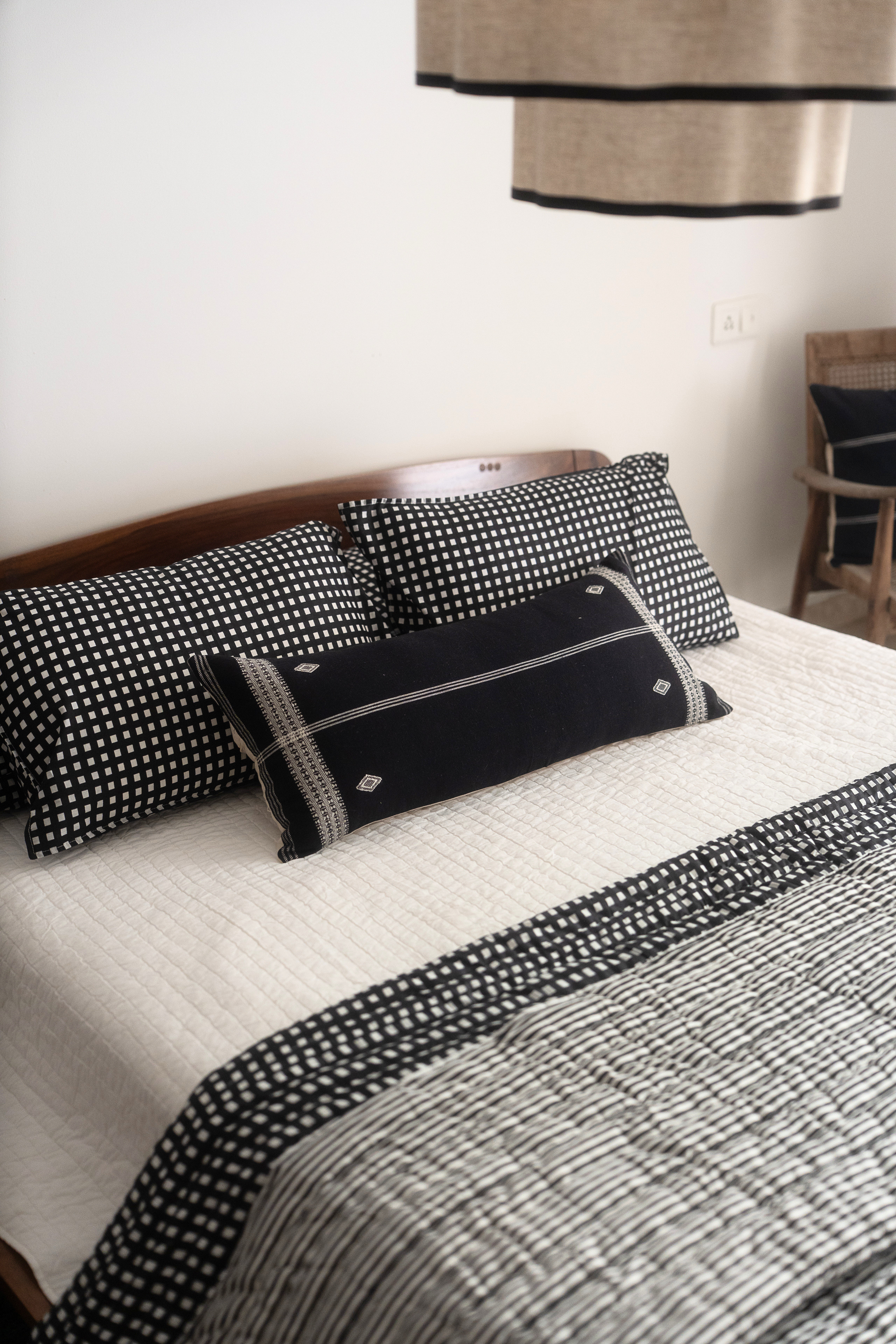 INK CHECK AND STRIPE REVERSIBLE QUILT SET - MONOCHROME