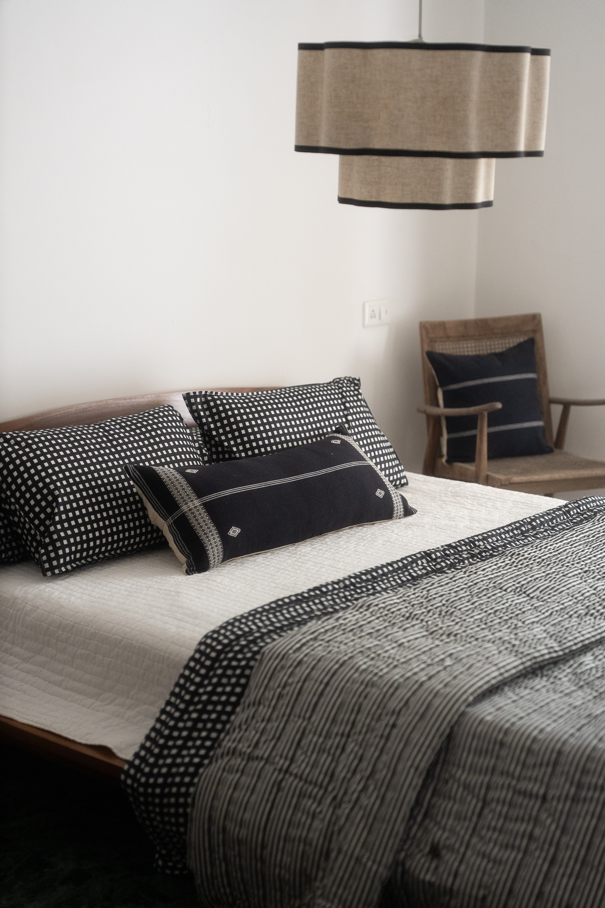 INK CHECK AND STRIPE REVERSIBLE QUILT SET - MONOCHROME