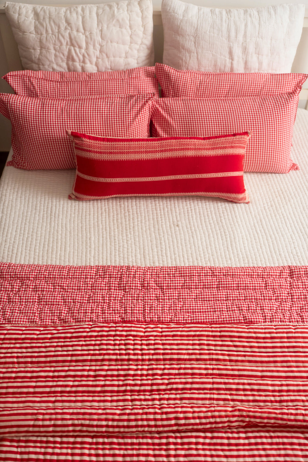 LAC CHECK AND STRIPE REVERSIBLE QUILT SET - RED