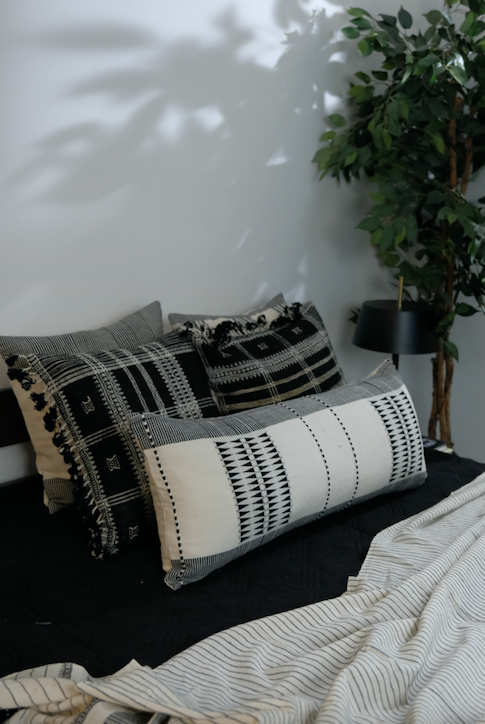 YEN HANDWOVEN LUMBAR - MONOCHROME