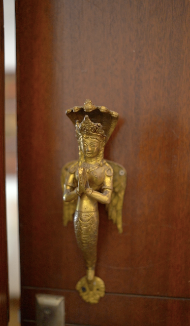 VAJRA DOOR HANDLES - BRASS