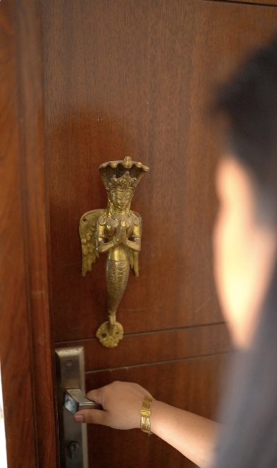 VAJRA DOOR HANDLES - BRASS