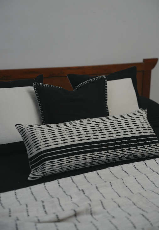 NIMI HAND-LOOMED THROW - MONOCHROME