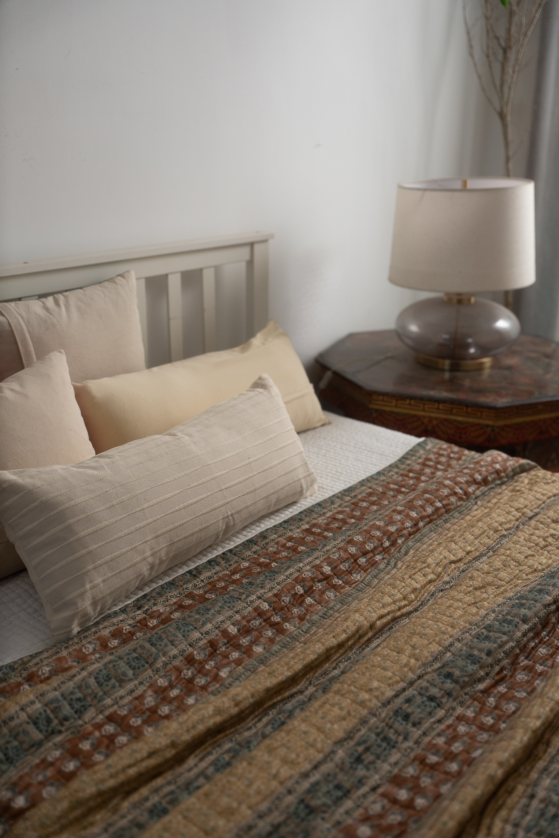 SUNEHRI LIGHT-WEIGHT QUILT - MULTI-COLORED