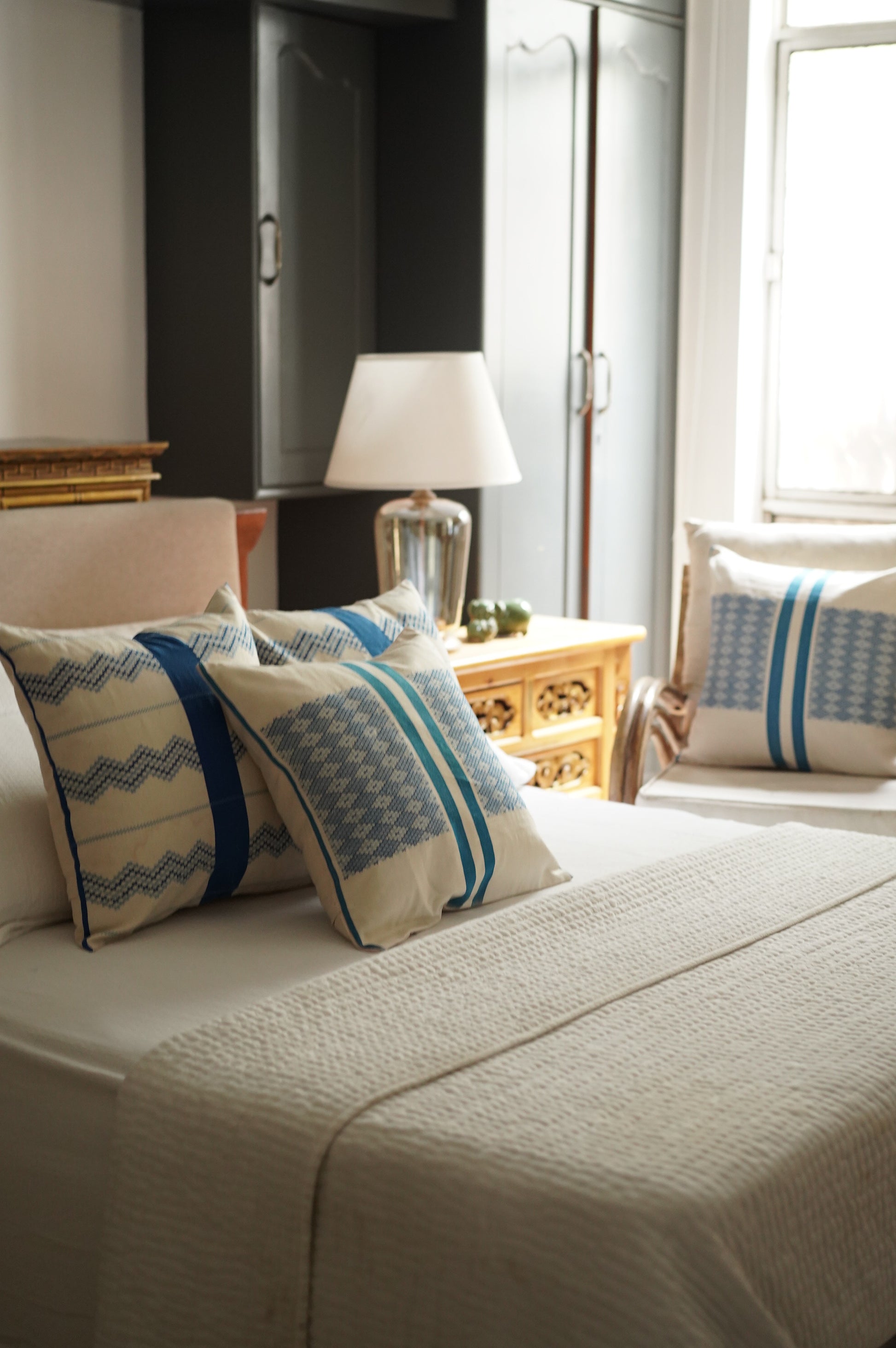 MIRAM HANDWOVEN CUSHION - BLUE