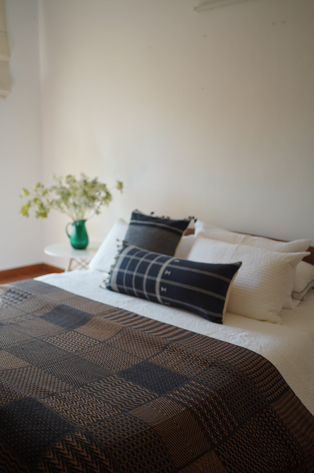 TRUFFLE THROW - CHARCOAL AND BROWN