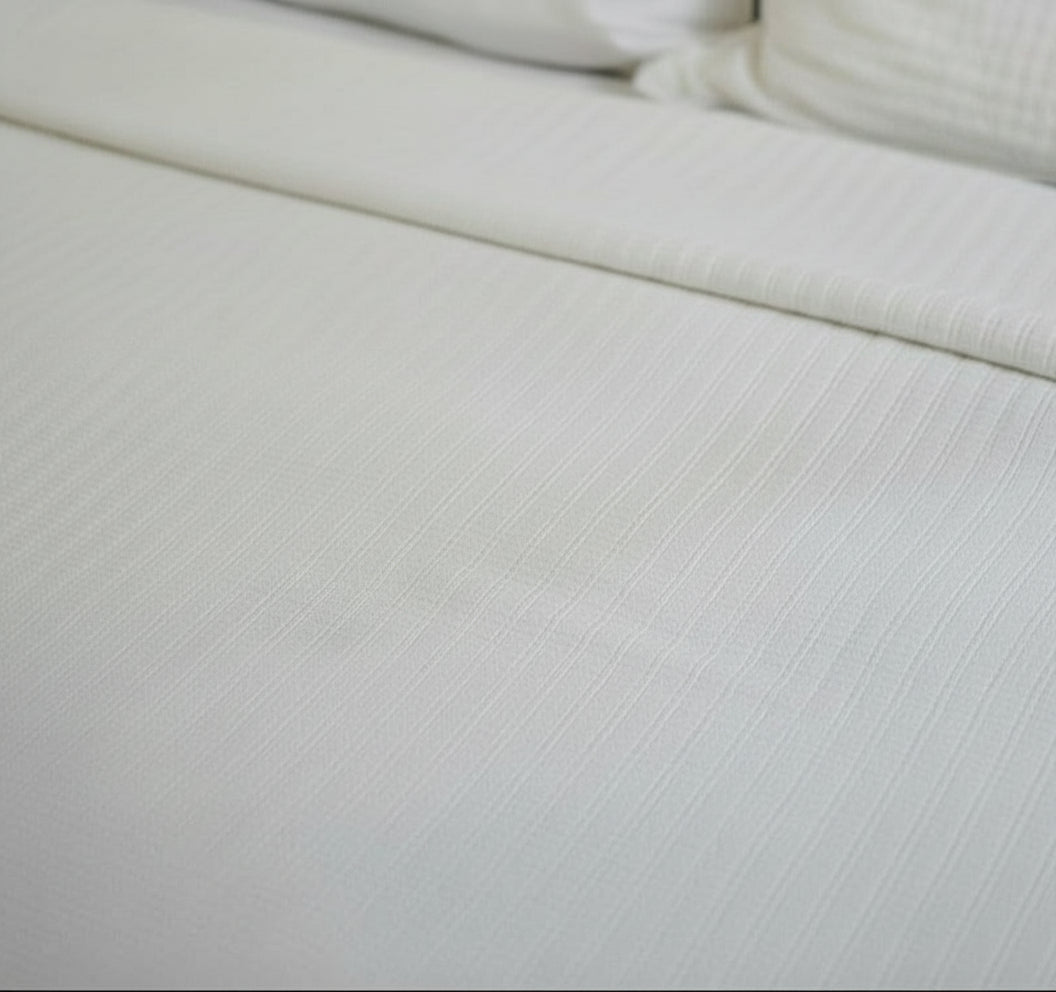 DRIFT KING SIZE QUILT - IVORY