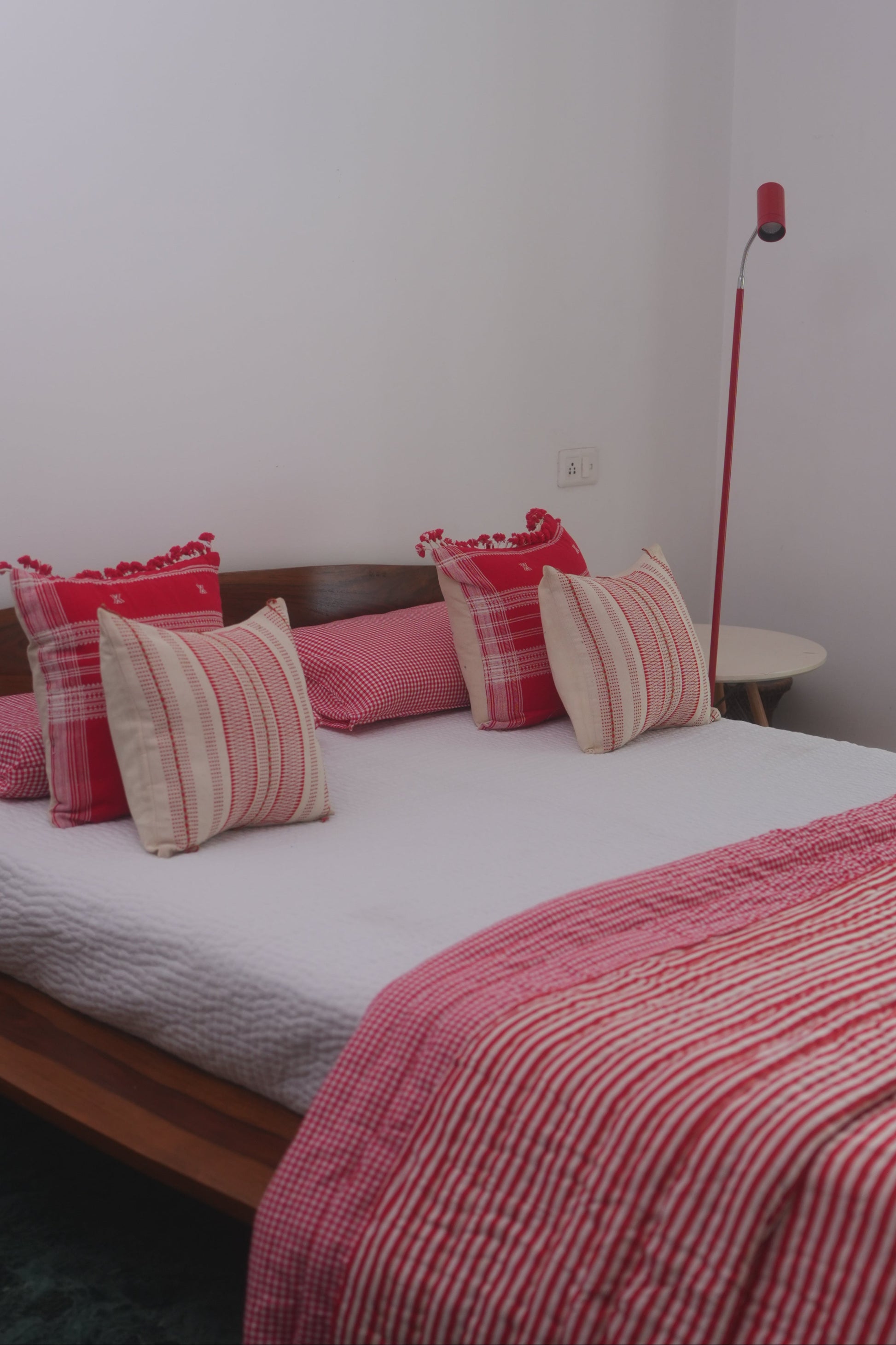 GERU HANDWOVEN CUSHION  - RED