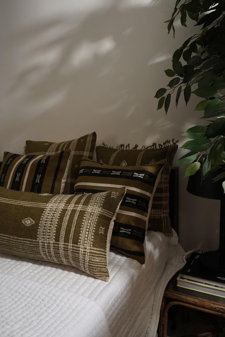 BEKI HANDWOVEN CUSHION - OLIVE GREEN