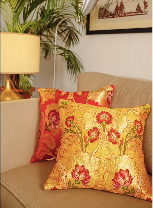 SERA PURE SILK CUSHION - GOLD